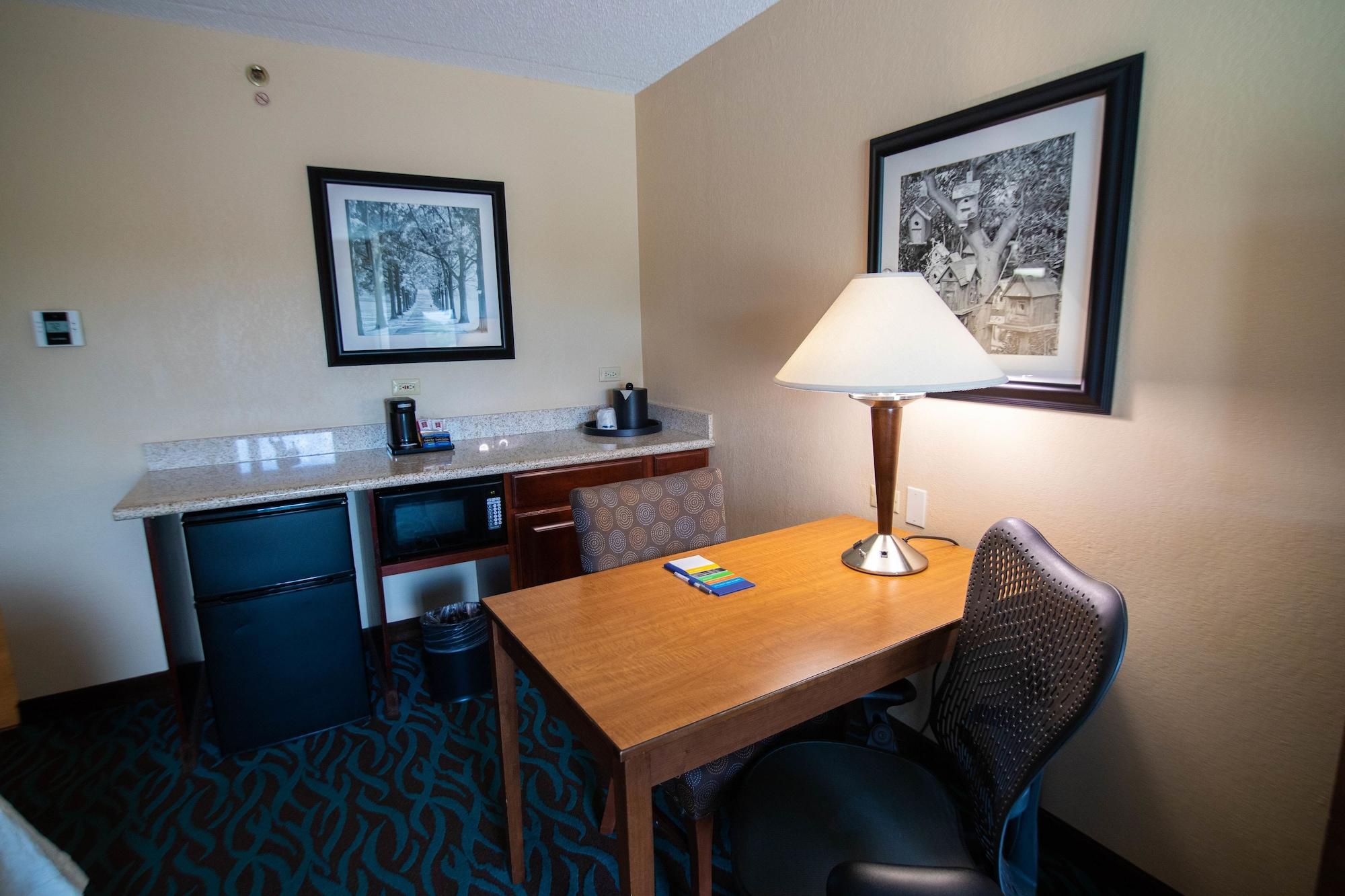 סקוקי Hampton Inn & Suites Chicago North Shore מראה חיצוני תמונה