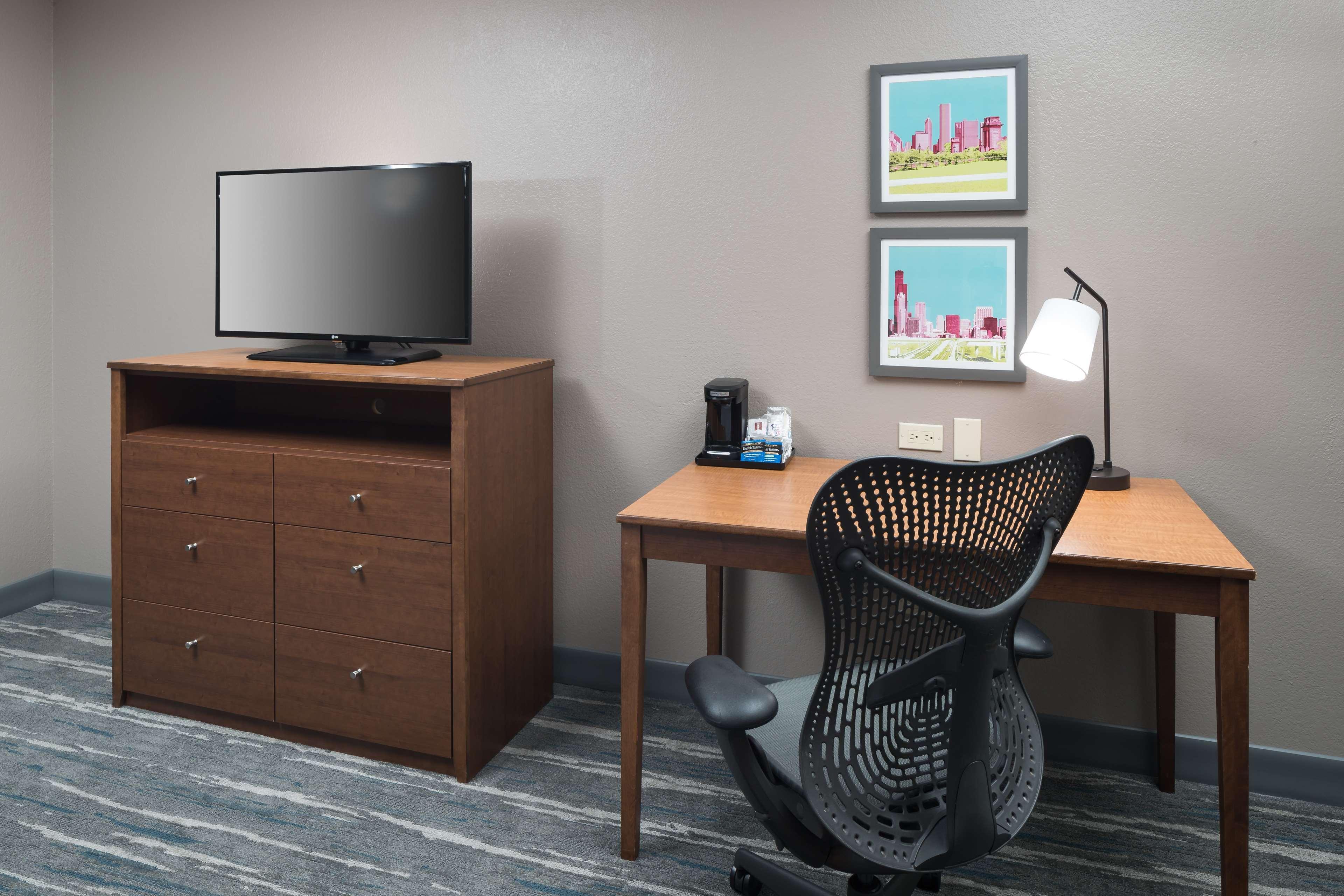 סקוקי Hampton Inn & Suites Chicago North Shore מראה חיצוני תמונה