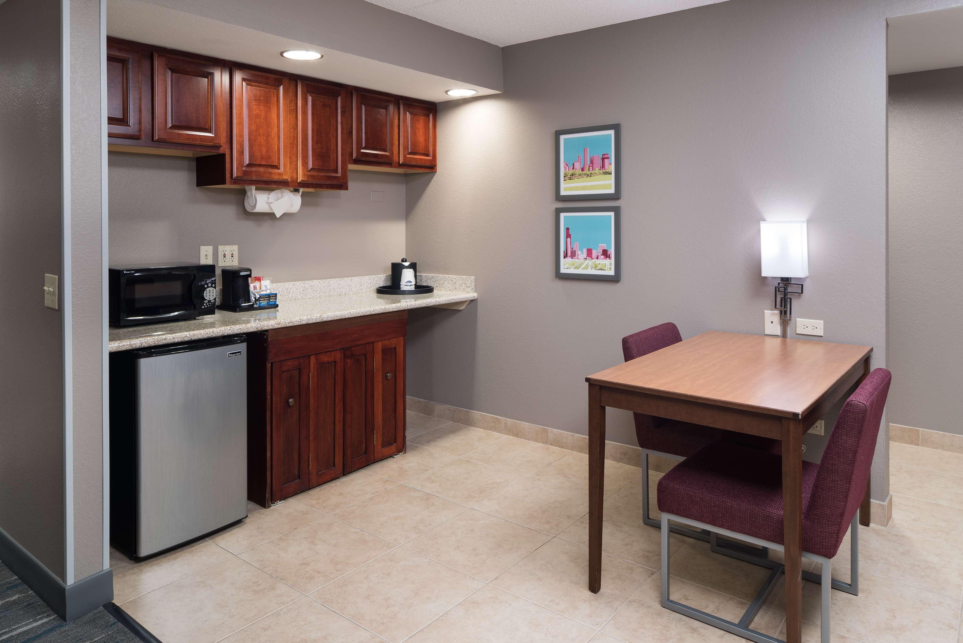 סקוקי Hampton Inn & Suites Chicago North Shore מראה חיצוני תמונה