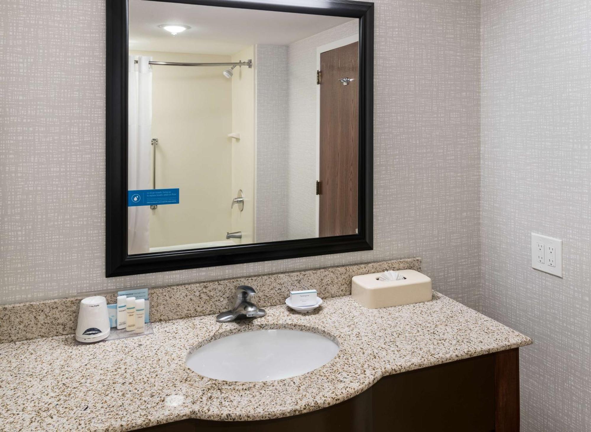 סקוקי Hampton Inn & Suites Chicago North Shore מראה חיצוני תמונה