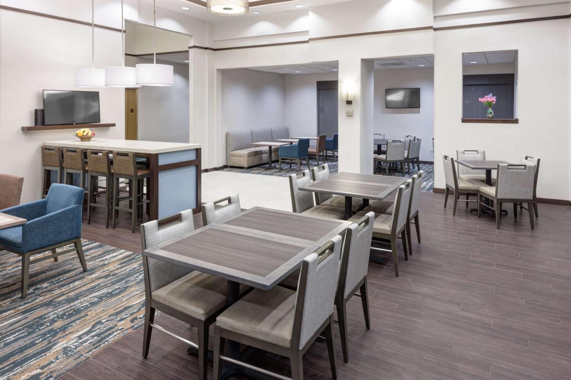 סקוקי Hampton Inn & Suites Chicago North Shore מראה חיצוני תמונה